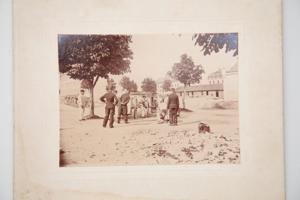 PHOTO ARGENTIQUE  MILITARIA FORMAT 8,5X11,5cm CIRCA 1890 MILITAIRE ET CANON