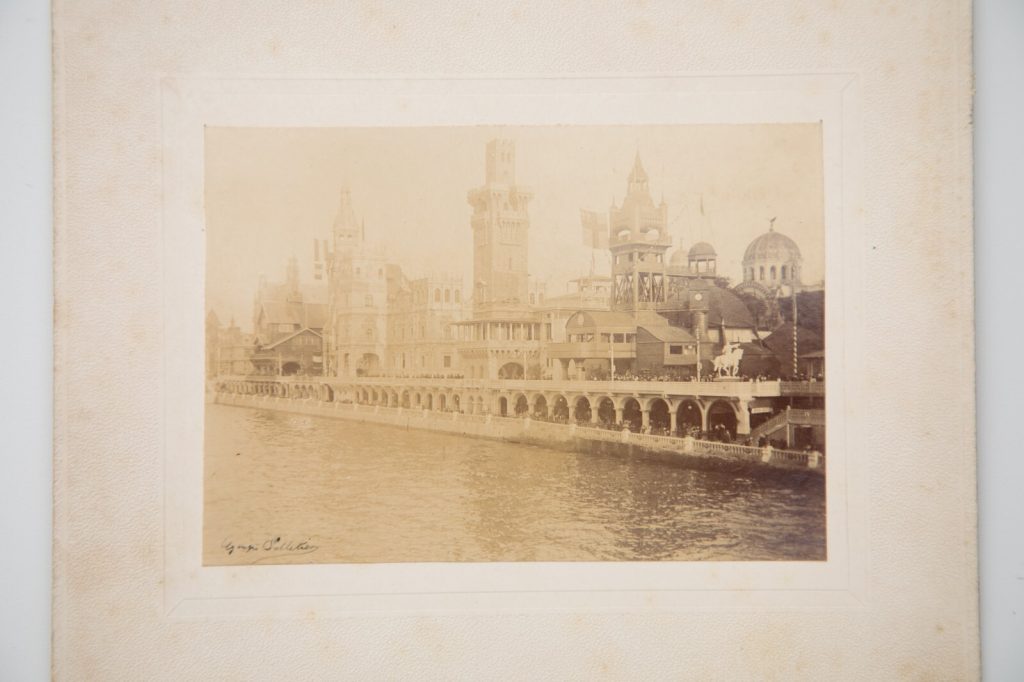 PHOTO ARGENTIQUE  PARIS FORMAT 8,5X11,5cm CIRCA 1889 EXPOSITION UNIVERSELLE 1889