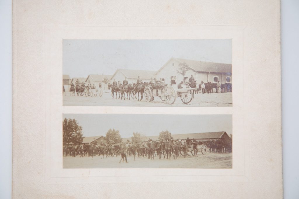PHOTO ARGENTIQUE  MILITARIA FORMAT 8,5X11,5cm CIRCA 1890 MILITAIRE DEFILE