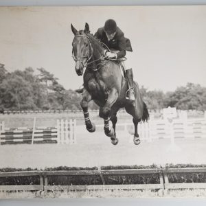 PHOTO Argentique	France	Equitation cheval saut d'obstacles	24X29cm	1970