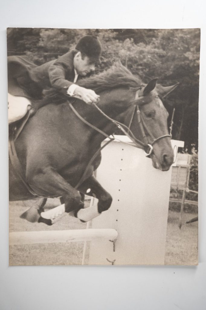 PHOTO Argentique	France	Equitation cheval saut d'obstacles	24X29cm	1970