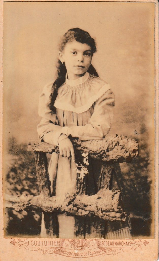 CDV circa 1880 France, enfant bourgeois