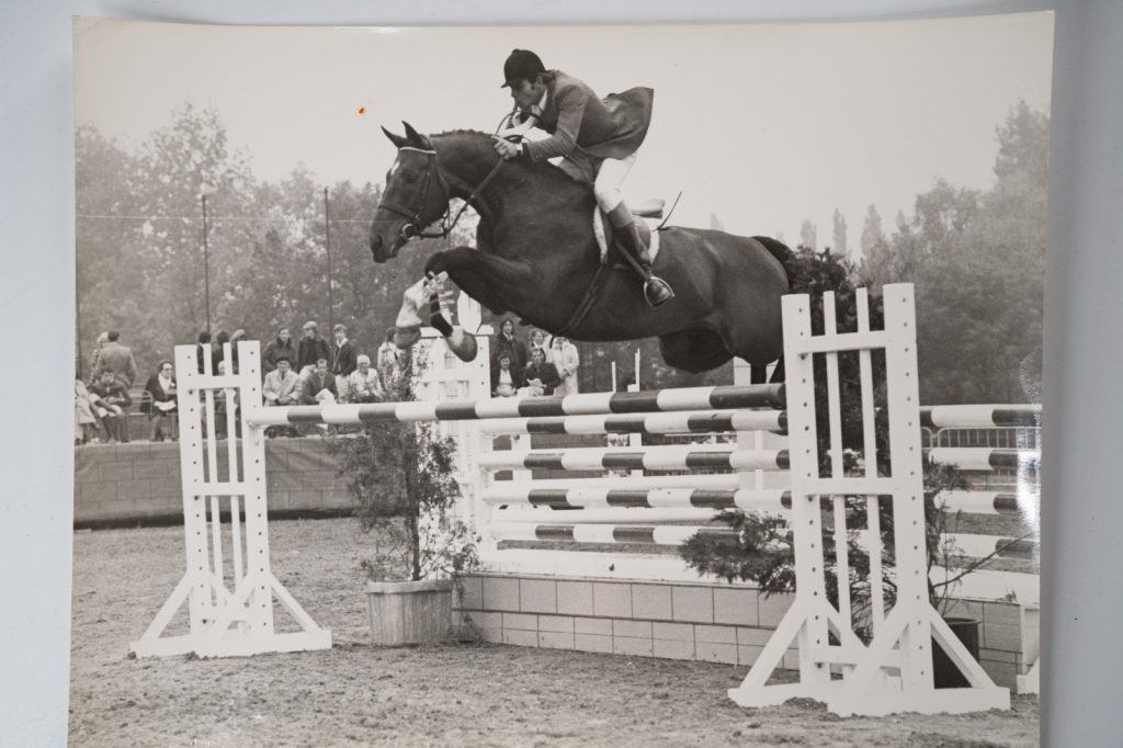 PHOTO Argentique France Equitation cheval saut d'obstacles 18X24cm 1970