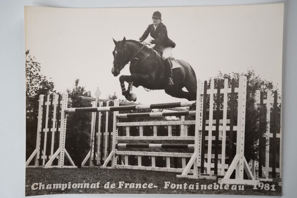 PHOTO Argentique France Equitation cheval saut d'obstacles 18X24cm 1970