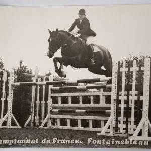 PHOTO Argentique	France	Equitation cheval saut d'obstacles	18X24cm	1970