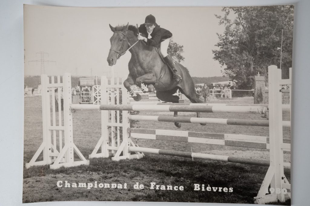 PHOTO Argentique France Equitation cheval saut d'obstacles 18X24cm 1970