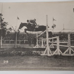 PHOTO Argentique	France	Equitation cheval saut d'obstacles	18X24cm	1970