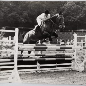 PHOTO Argentique	France	Equitation cheval saut d'obstacles	18X24cm	1970