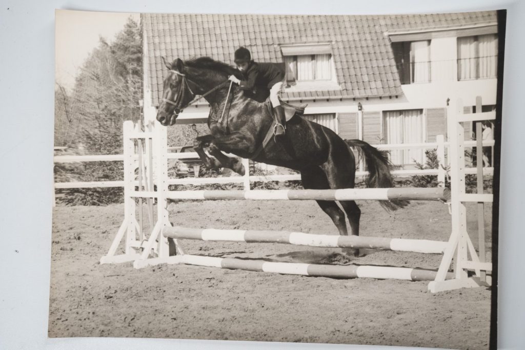 PHOTO Argentique France Equitation cheval saut d'obstacles 18X24cm 1970