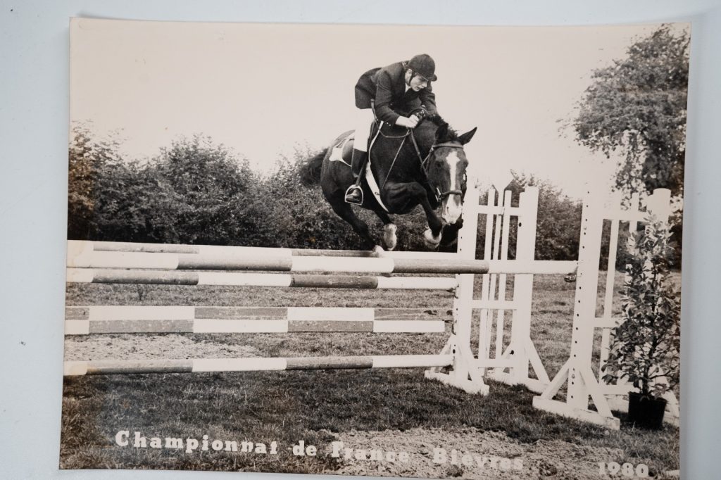 PHOTO Argentique France Equitation cheval saut d'obstacles 18X24cm 1970