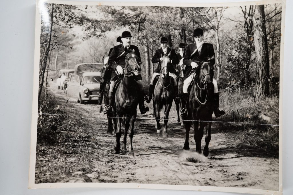 PHOTO Argentique France chasse à courre vénerie cheval 18X24cm 1960