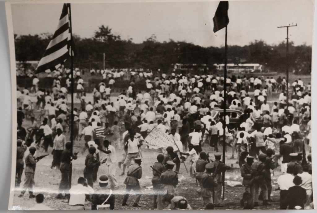 Photo Argentique Afrique Manifestation Leopoldville Congo 12X17cm 1960