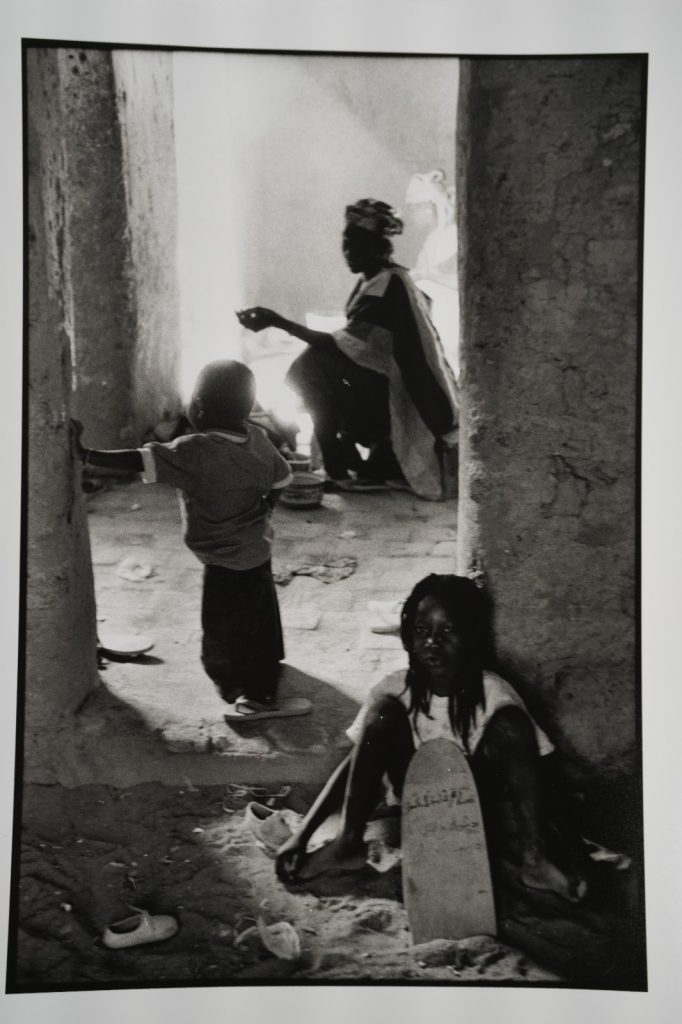 PHOTO Argentique Afrique Enfant reportage en Afrique 18X24cm 1990 Olivier Culman