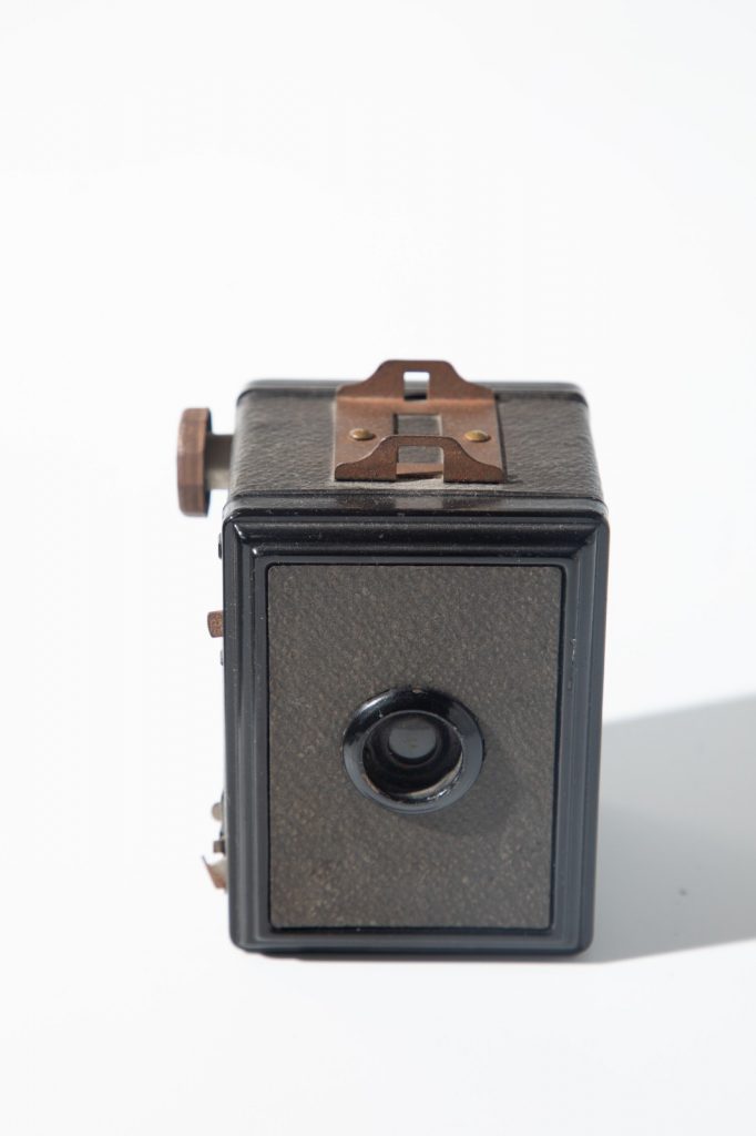 APPAREIL PHOTO Gap Box 3 x 4 1952 Argentique 4X4cm 127