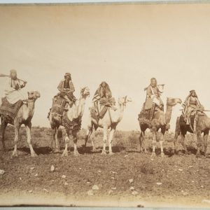 TIRAGE PHOTO Albumine	Egypte	Homme aux fusils à dos de chameau	22X28cm	1870