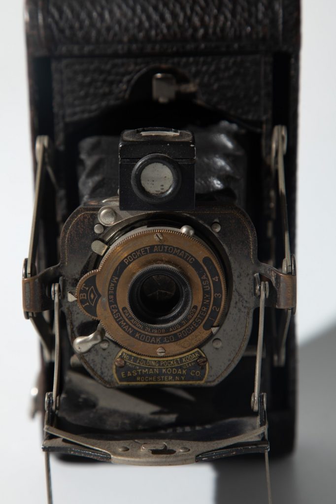 APPAREIL PHOTO	Kodak	N° 1A Folding Pocket (mod. D)	1909	Argentique	6,5 x 11 cm