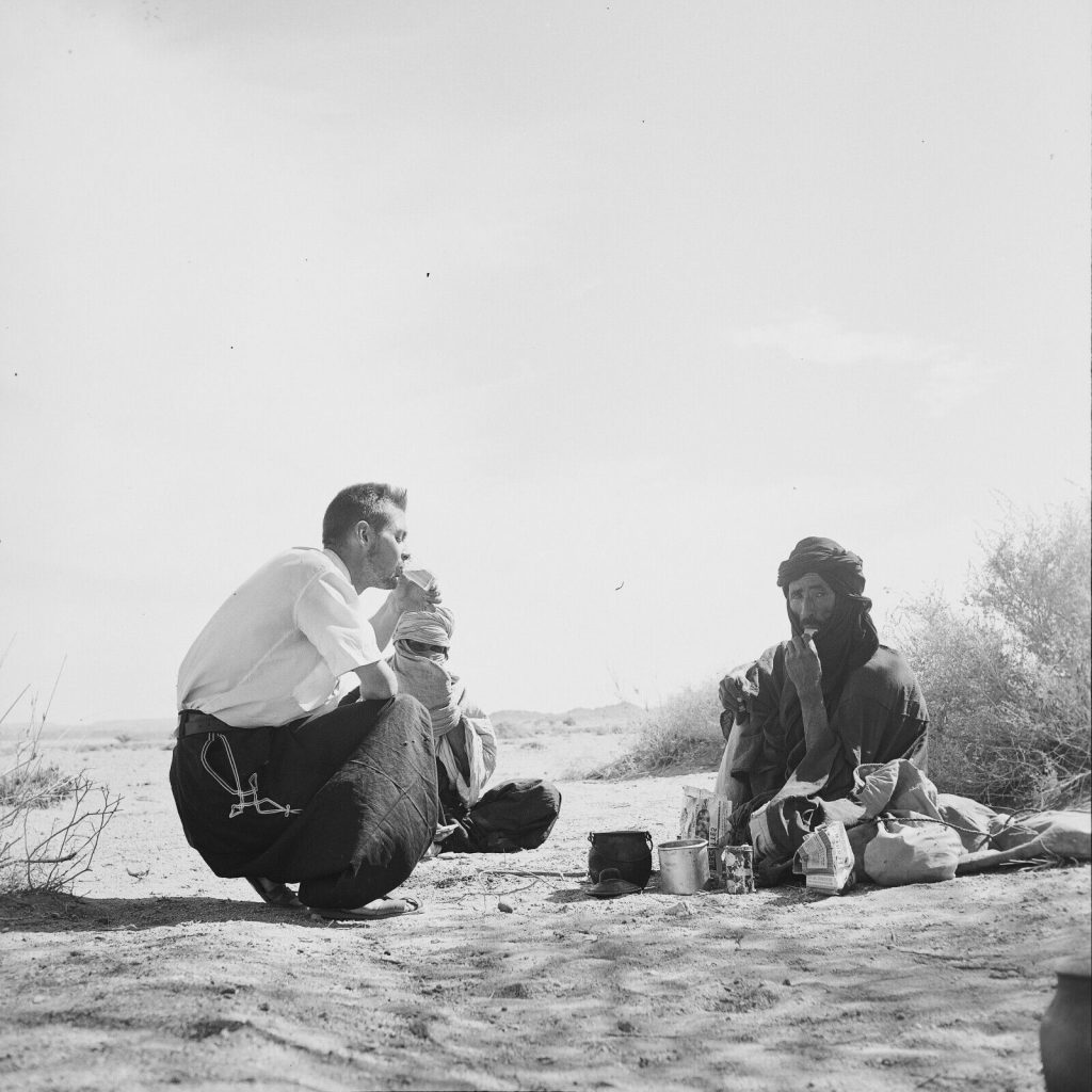 Tirage photo sur papier argentique militaire camion Algerie 1950 30x30cm