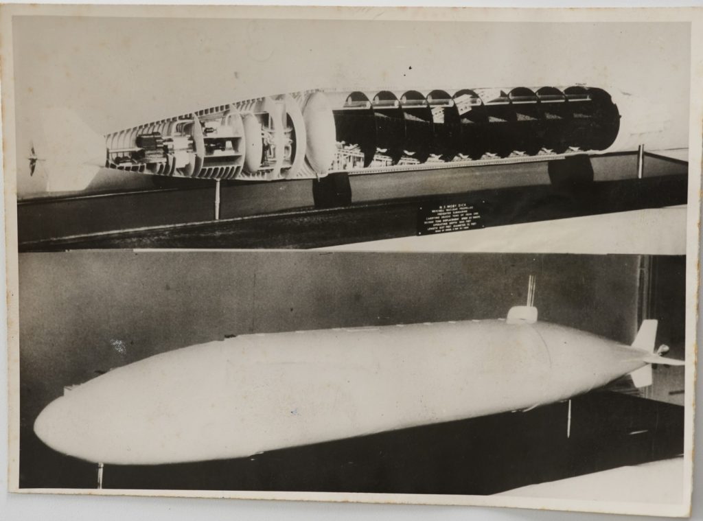 PHOTO Maquette du sous marin nucléaire Britannique le Moby Dick 11X16cm 1960