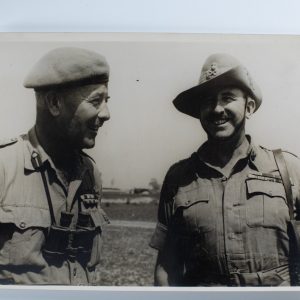 PHOTO de presse militaire 1945 armée britannique en Libye 15X2Ocm general Lomax