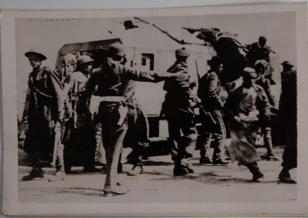 TIRAGE PHOTO Argentique "LE G.O.C. DE PALESTINE ARRÊTE LE MASSACRE 10x15cm 1948