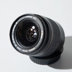 OBJECTIF Canon ZOOM EF 28-80 f3,5-5,6 IV 2000 Argentique, Numérique 24x36mm