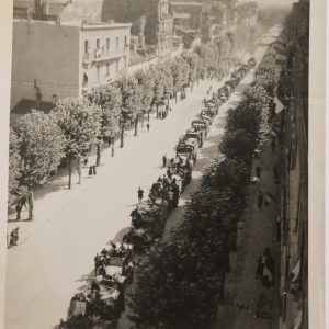 PHOTO  Argentique	France	Libération Jeep américaine défilé	13X18cm	1940
