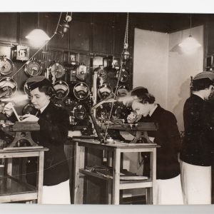 PHOTO OFFICIEL BRITANIQUE DE PRESSE MILITARIA 1945 15X21cm Gunners recherche