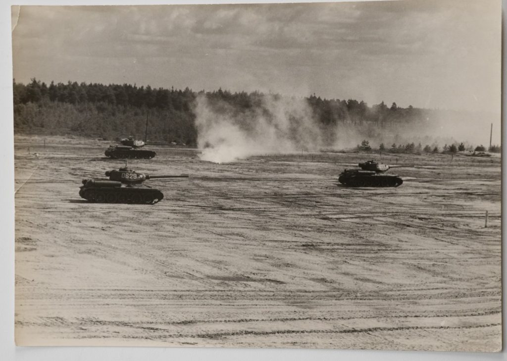 PHOTO de presse Argentique Tank sovietique t34/85 13X18cm 1940
