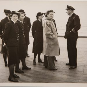 PHOTO ARGENTIQUE MILITARIA 1940	OFFICIEL BRITANIQUE 15X20cm Mary Chrchill