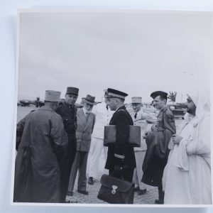 TIRAGE PHOTO	argentique CIRCA 1955	VISITE  Maroc Maréchal Juin 18X18cm