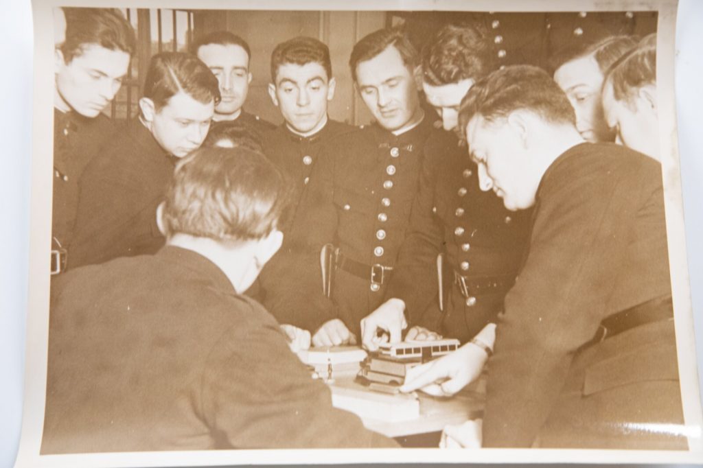 PHOTO TAMPON NEW-YORK TIME PARIS 1936	ECOLE DE GARDIENS DE LA PAIX 18X24CM