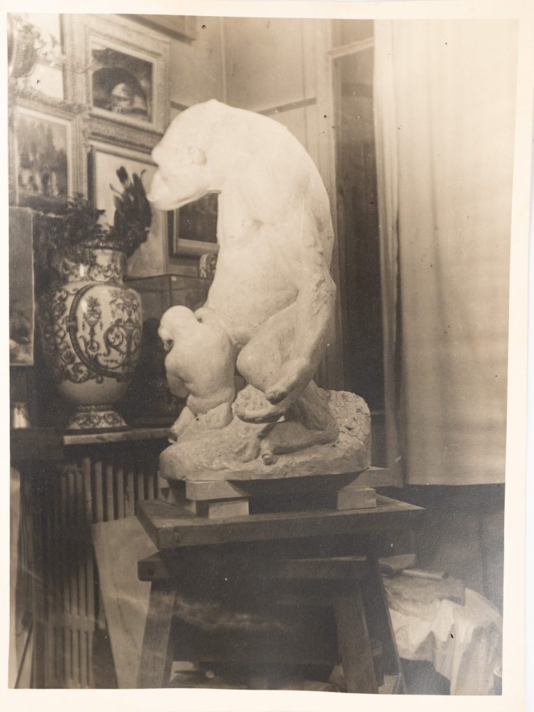 PHOTO Argentique 1956 Sculpture d'Orang-Outan de Henri-Louis Poncet 18X24cm