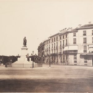 PHOTO 1870 ITALIE MILAN Monument Cavour Papier albuminé collé sur carton 24X19CM