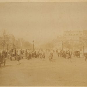 photo Albumine	France	Paris, Champs Elysées animé	21X28CM	1870