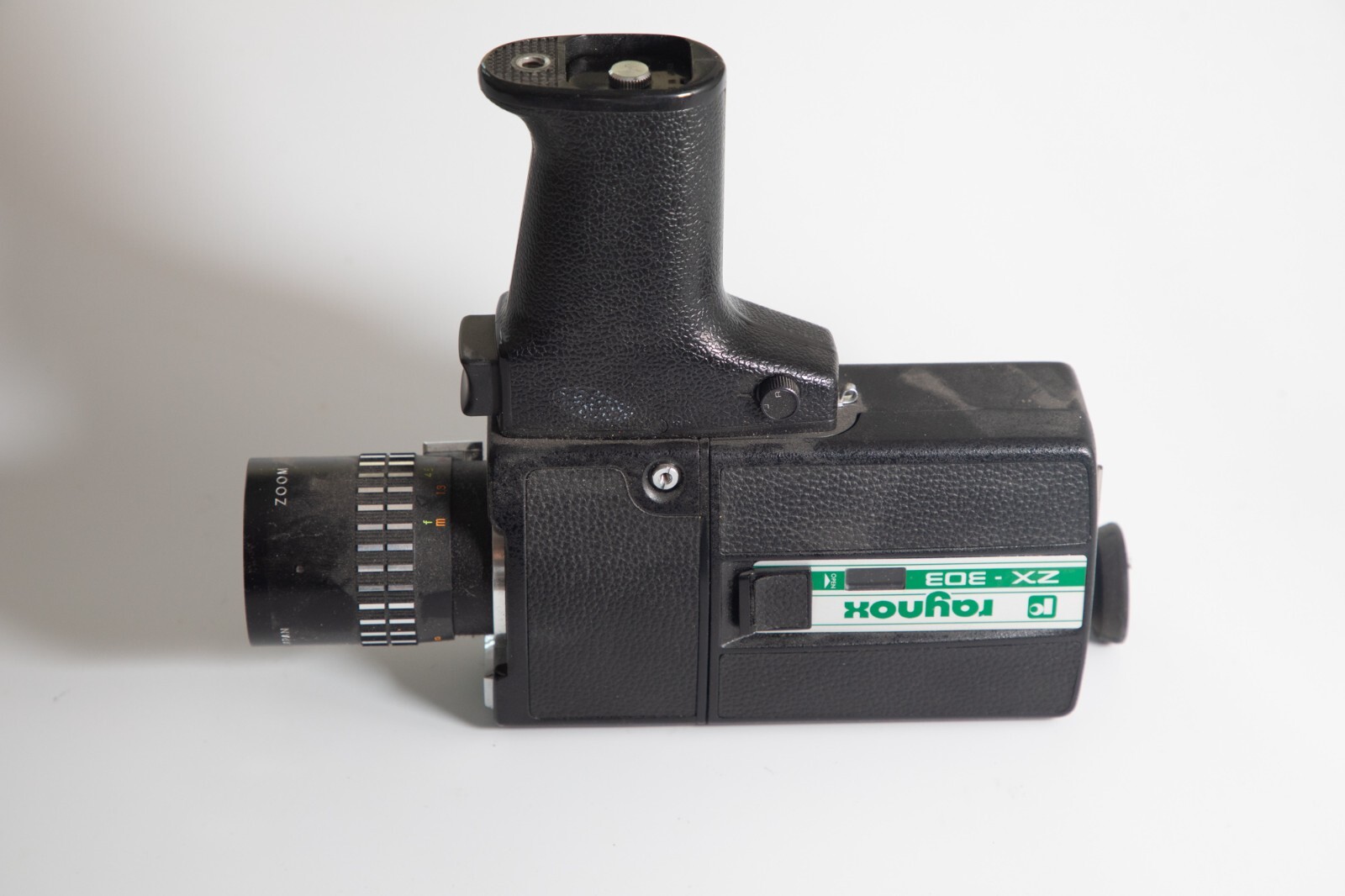 CAMERA-Raynox ZX-303 Argentique 1970--SUPER 8-NOIR-bon état – Image 2