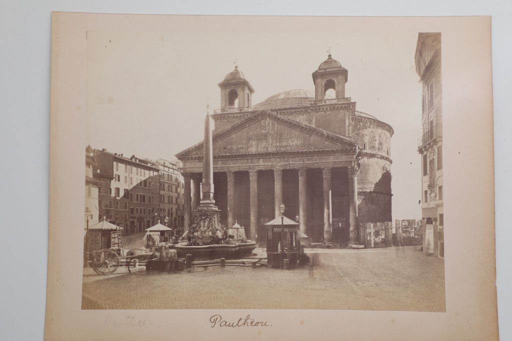 TIRAGE PHOTO-1880  ITALIE Romes Panthéon-albumine collé sur carton 19X24cm