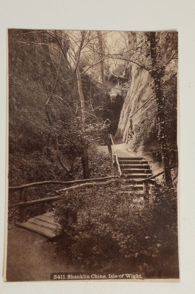 photo albumine  SHANKLIN CHINE, sur l'île de Wight format 11X17CM