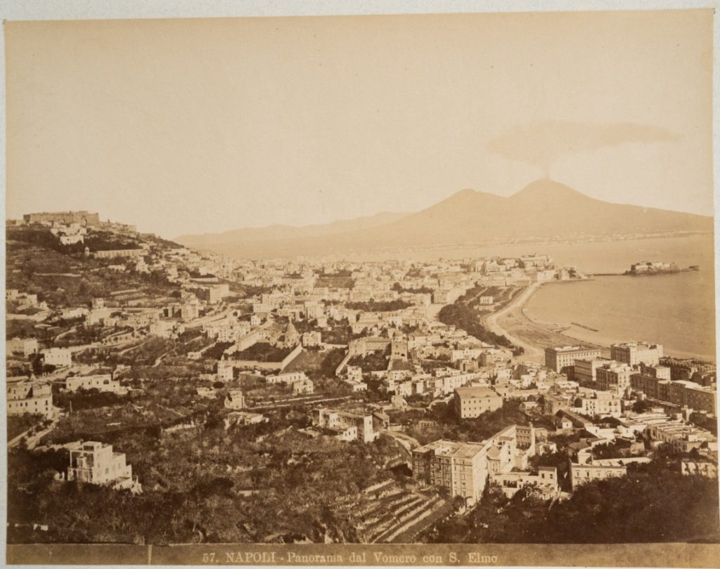 PHOTO Albumine	Italie	Vue de Naples Vésuve en fond	20X25cm