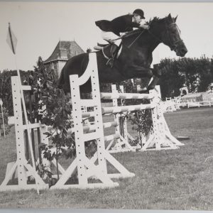 PHOTO Argentique	France	Equitation cheval saut d'obstacles	24X29cm	1970