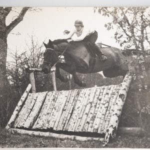 PHOTO Argentique	France	Equitation cheval saut d'obstacles	24X29cm	1970