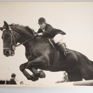 PHOTO Argentique	France	Equitation cheval saut d'obstacles	24X29cm	1970
