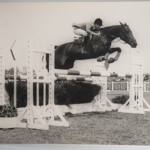 PHOTO Argentique	France	Equitation cheval saut d'obstacles	24X29cm	1970