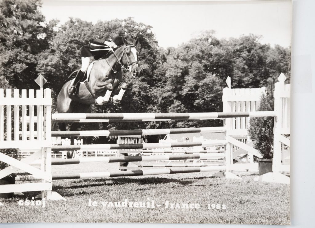 PHOTO Argentique France Equitation cheval saut d'obstacles 18X24cm 1970