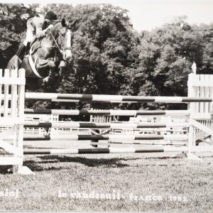 PHOTO Argentique	France	Equitation cheval saut d'obstacles	18X24cm	1970