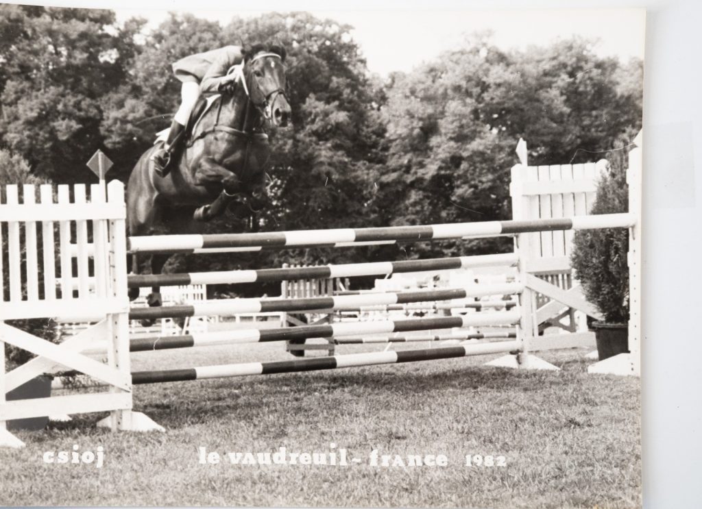 PHOTO Argentique France Equitation cheval saut d'obstacles 18X24cm 1970