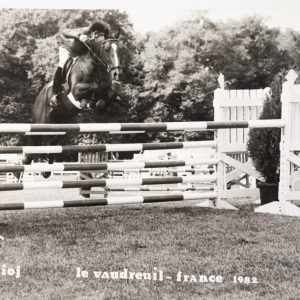 PHOTO Argentique	France	Equitation cheval saut d'obstacles	18X24cm	1970