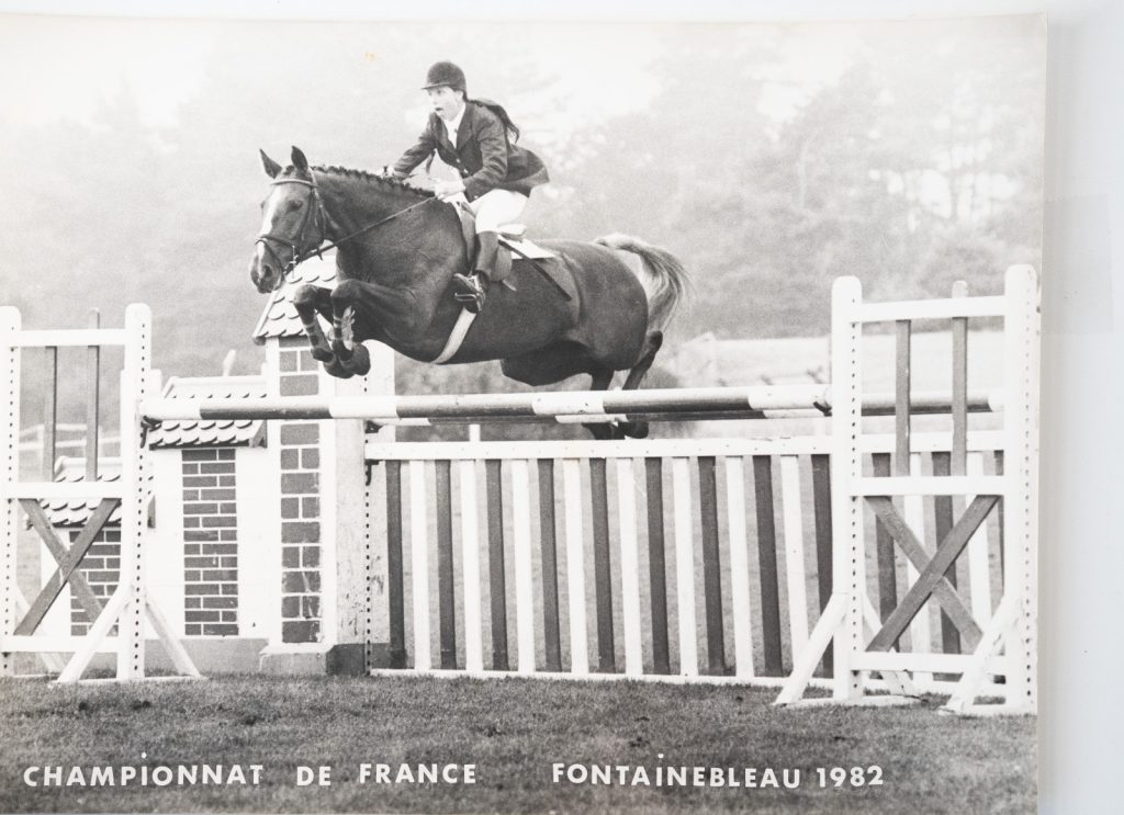 PHOTO Argentique France Equitation cheval saut d'obstacles 18X24cm 1970
