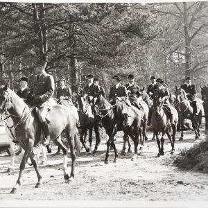 PHOTO Argentique	France	Equitation cheval saut d'obstacles	18X24cm	1970
