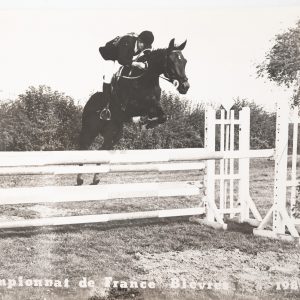 PHOTO Argentique	France	Equitation cheval saut d'obstacles	18X24cm	1970