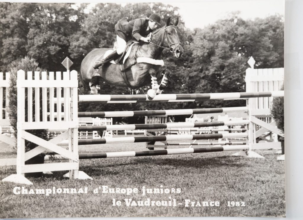 PHOTO Argentique France Equitation cheval saut d'obstacles 18X24cm 1970
